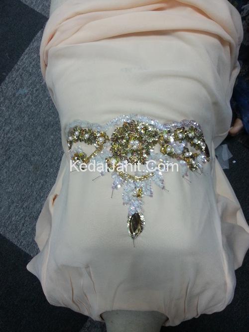 jahitan kasar dilakukan bagi memastikan kekemasan applique